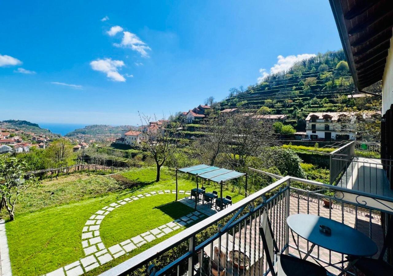La Villa Carmelina 阿杰罗拉 外观 照片