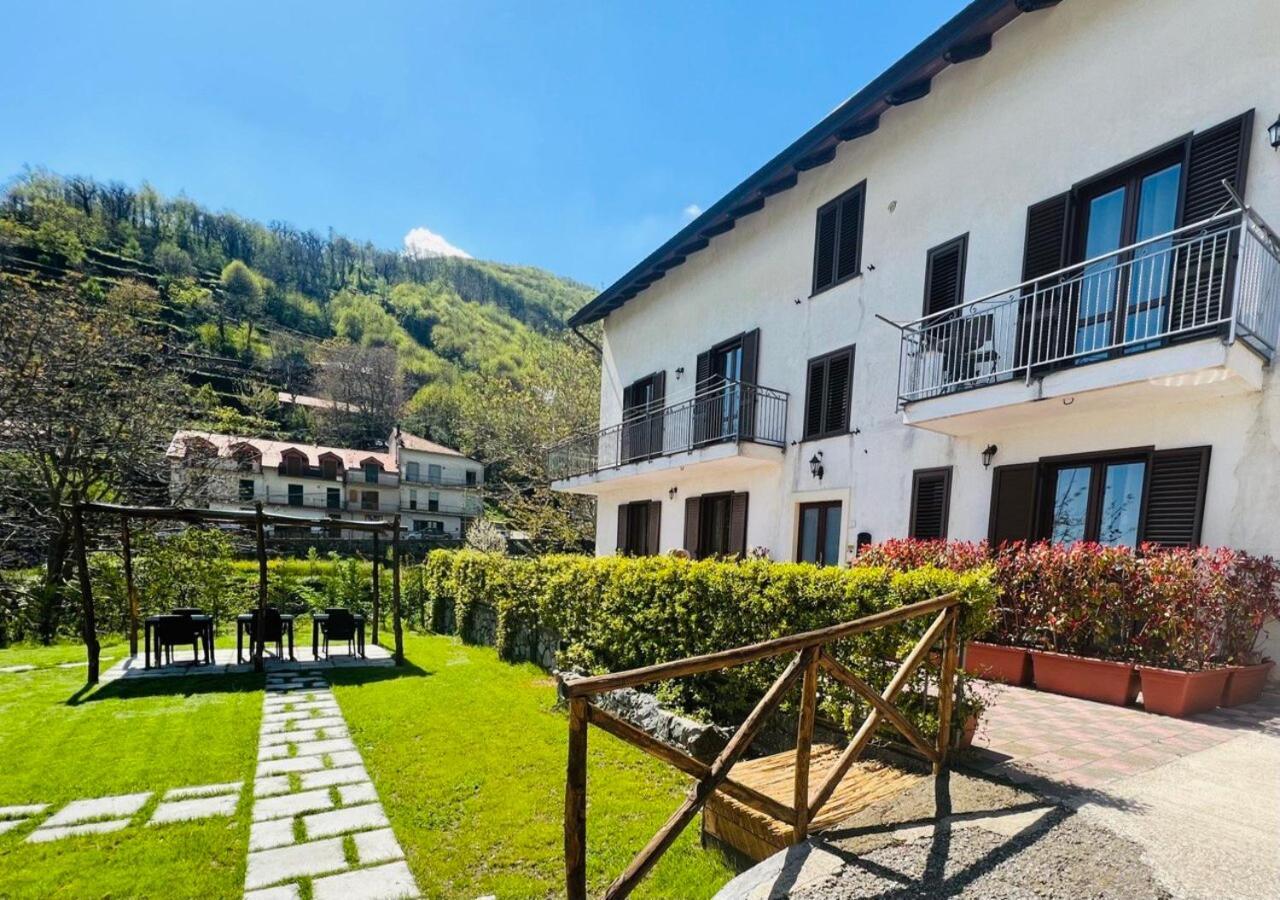 La Villa Carmelina 阿杰罗拉 外观 照片