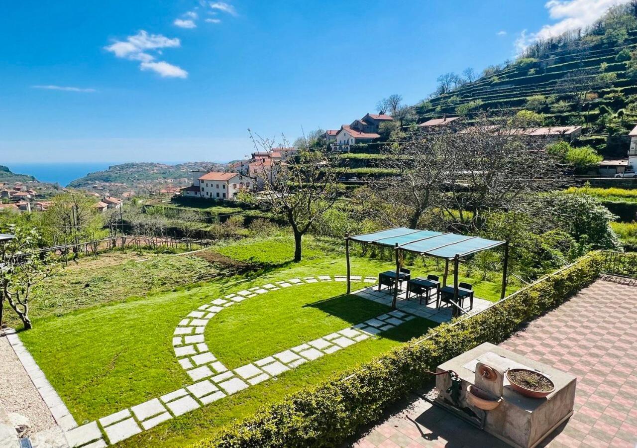 La Villa Carmelina 阿杰罗拉 外观 照片